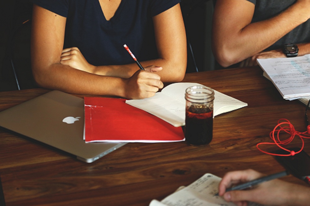 How your Sales Representative can Boost your Business in the Asian Market